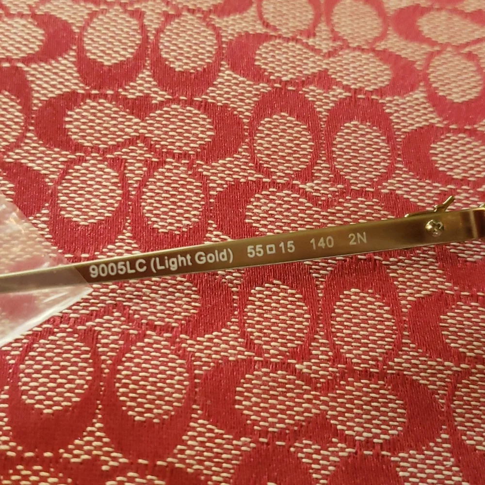 Signature Front Sunglasses - Picture 7 of 12